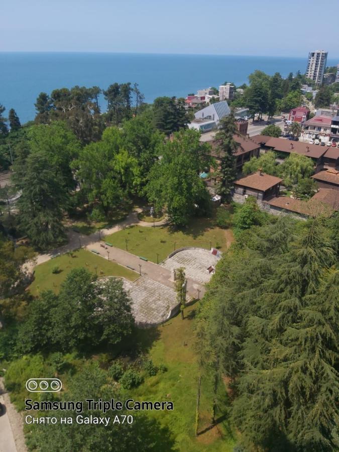Аппартаменты С Двумя Балконами На Море И Горы Makhinjauri Exteriör bild